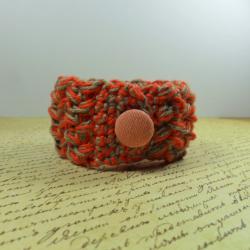 Handmade crochet braclet - orange & beige