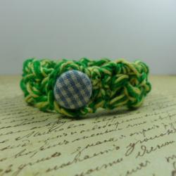 Crochet bracelet - green & yellow